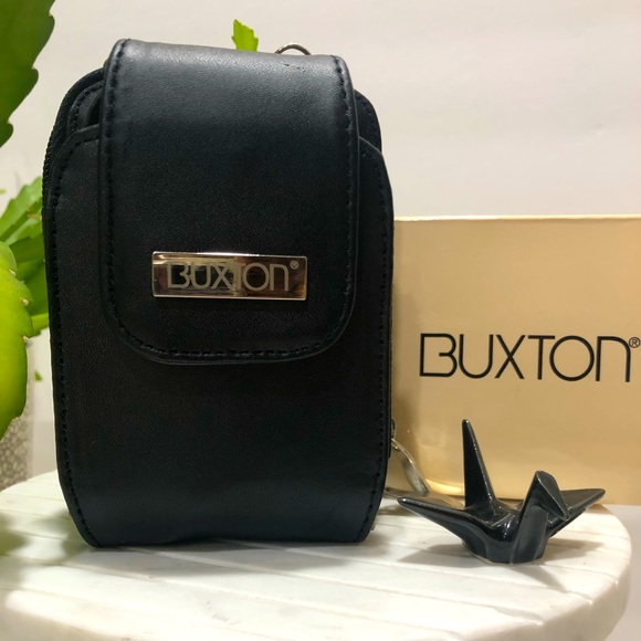 Buxton Handbags - ✨Buxton Wallet